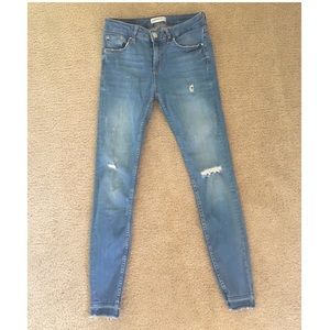 Zara Super Skinny Distressed Ankle Jean